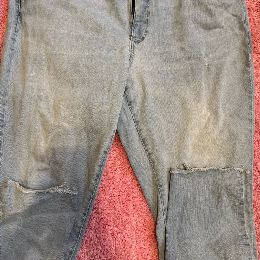 a.n.a Light Blue Distressed Women Jeans